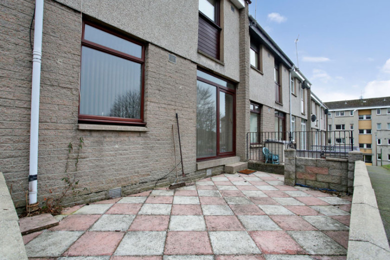 223 Cairncry Road, Aberdeen AB16 5YD Mackinnons Solicitors