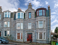 Caledonian Place 43e 23 2604