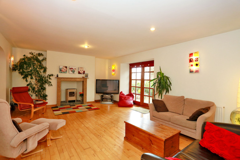 Craigbank House, Kirk Brae, Cults, Aberdeen, AB15 9QL Mackinnons