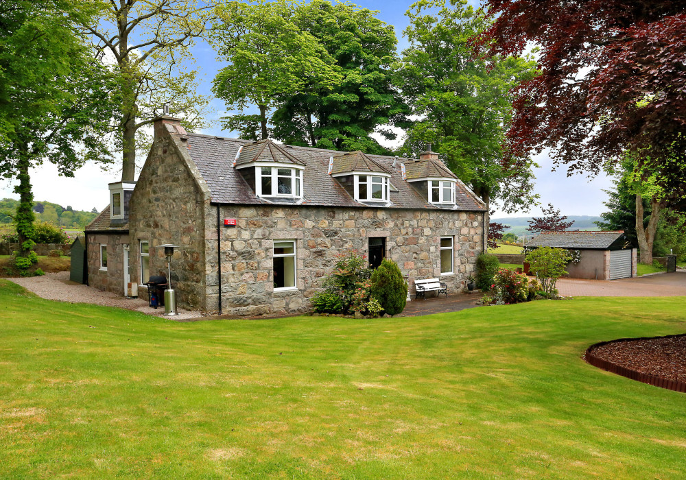 Craigbank House, Kirk Brae, Cults, Aberdeen, AB15 9QL Mackinnons