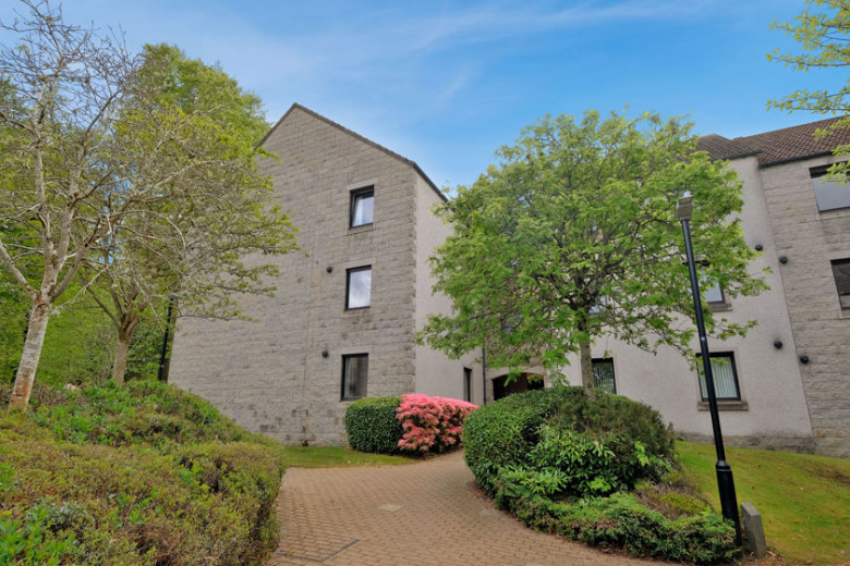 41 Craigieburn Park, Springfield Road, Aberdeen, AB15 7SG Mackinnons