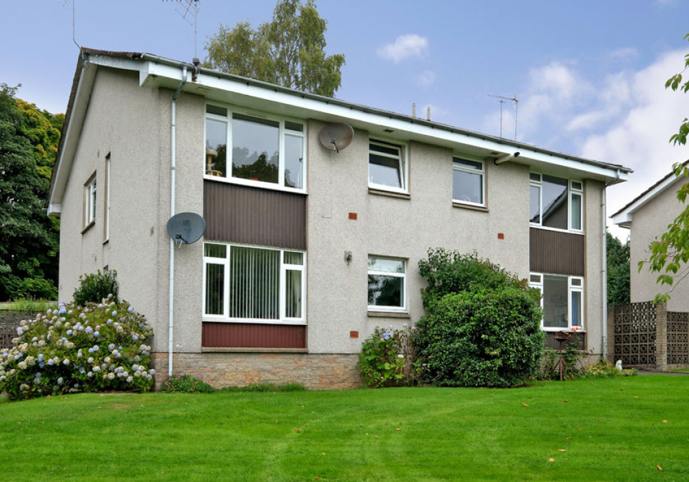 1 Darroch Park, Cults, Aberdeen AB15 9HE Mackinnons Solicitors