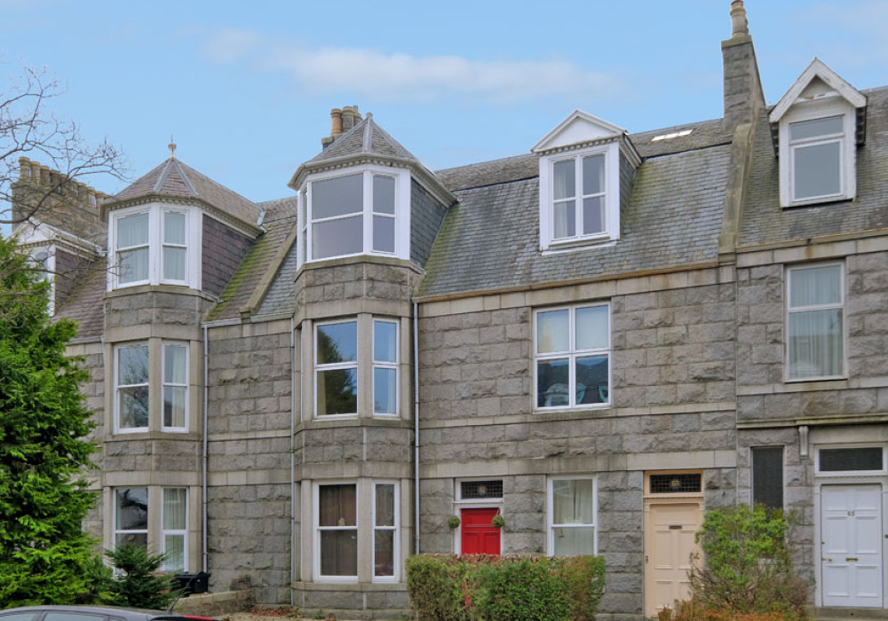 63 Forest Avenue, Aberdeen, AB15 4TU Mackinnons Solicitors