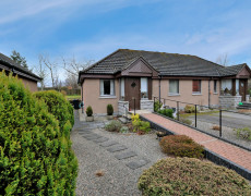Golf Place 21  23 0038