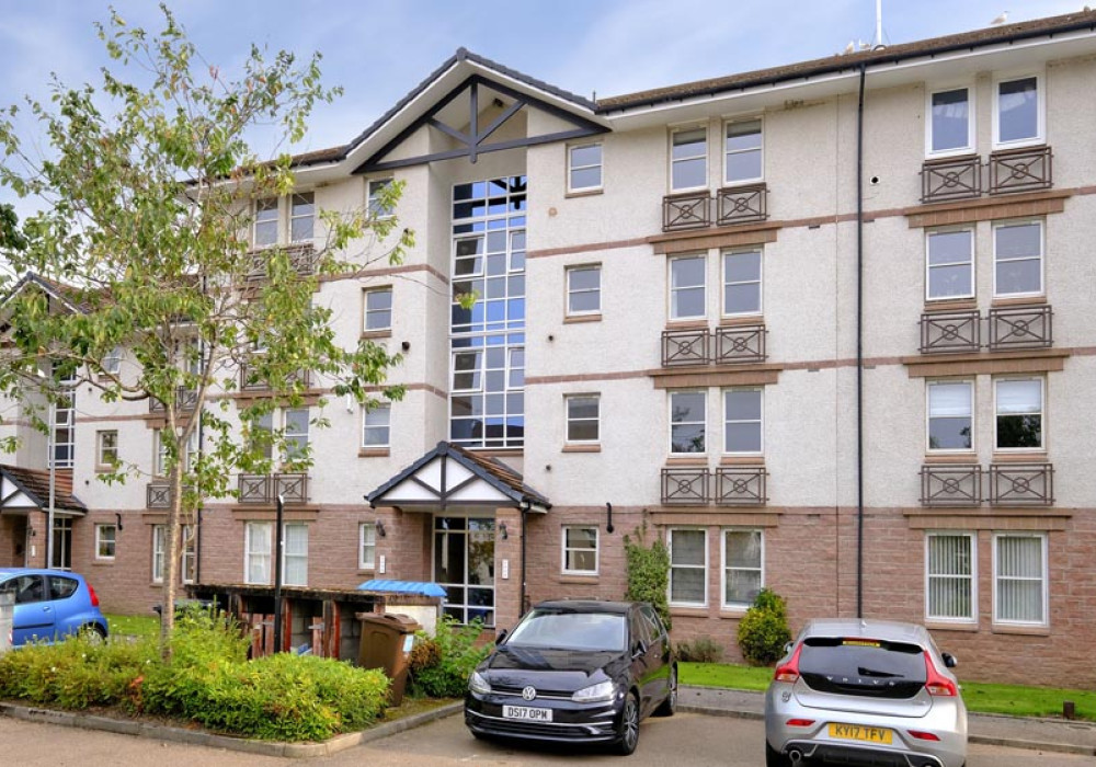 117 Millside Terrace, Peterculter, Aberdeen, AB14 0WN Mackinnons