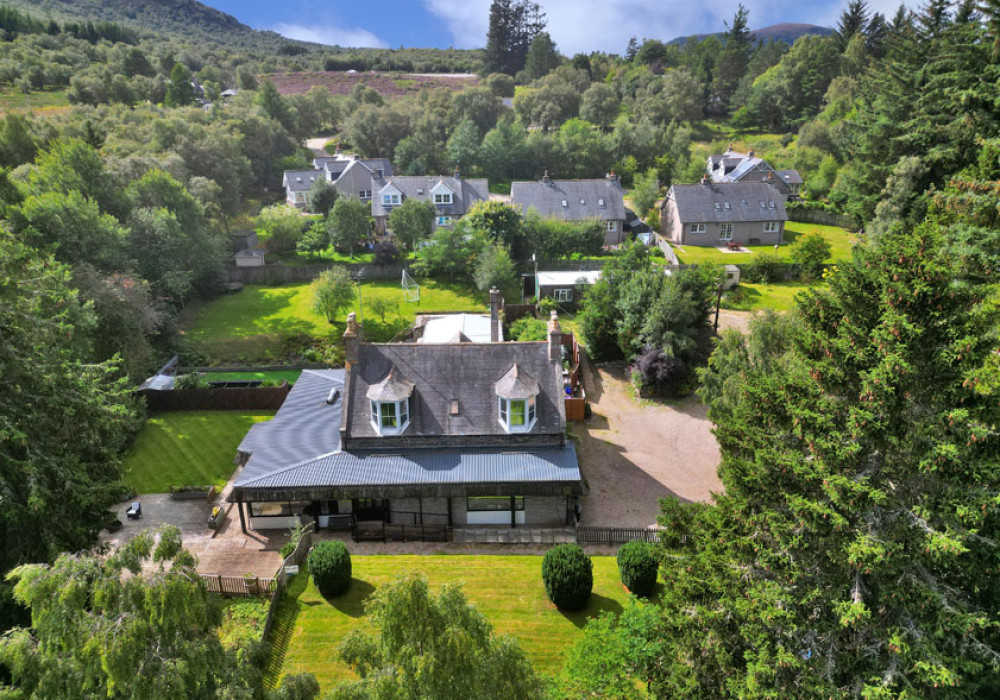 Moorfield House, Chapel Brae, Braemar, AB35 5YT Mackinnons Solicitors