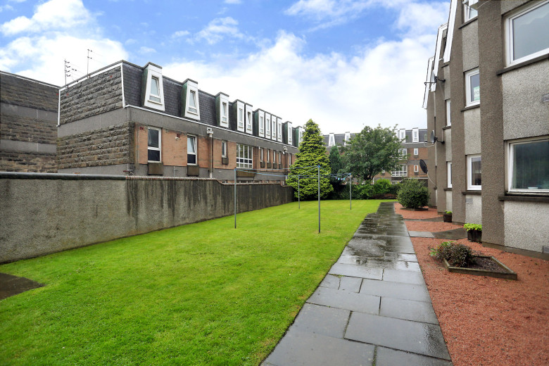 Flat 11, Pitstruan House, 295 Great Western Road, Aberdeen AB10 6PP