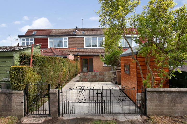 4 Sunnyside Gardens, Aberdeen AB24 3LZ Mackinnons Solicitors