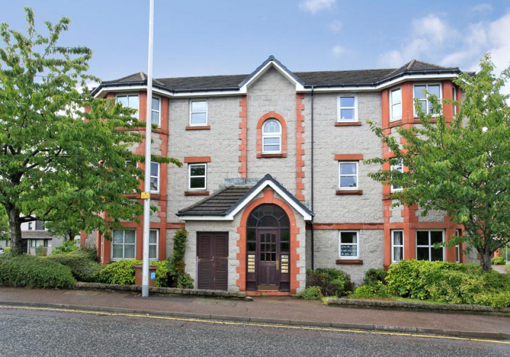 56c Ashgrove Road, Aberdeen AB25 3AD Mackinnons Solicitors