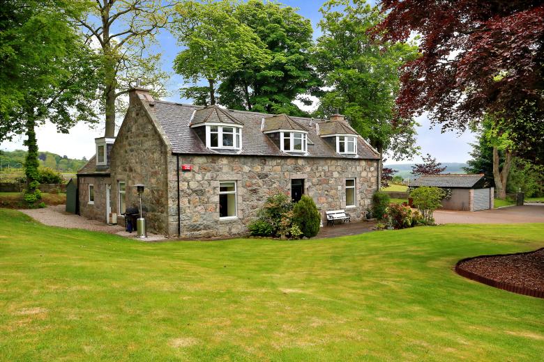 Craigbank House, Kirk Brae, Cults, Aberdeen, AB15 9QL Mackinnons