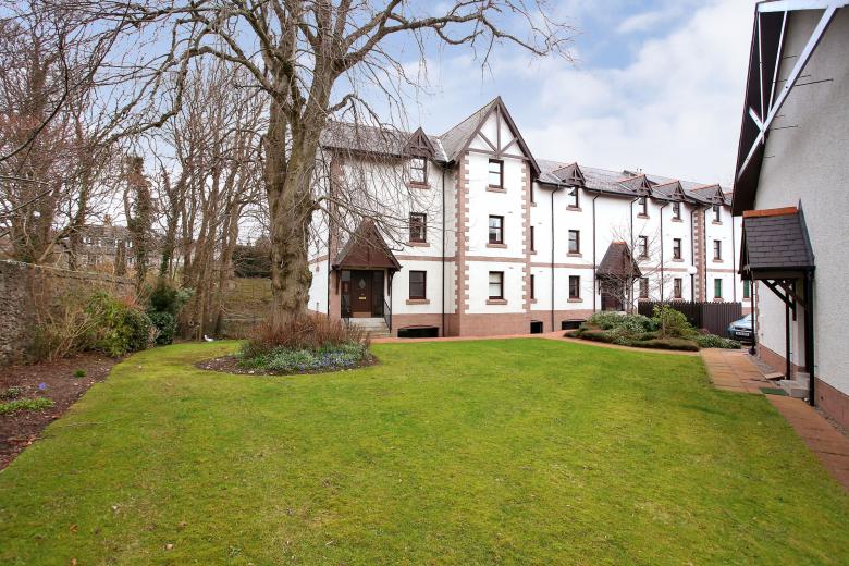 10 Denhead, Kirk Brae, Cults, AB15 9QT Mackinnons Solicitors