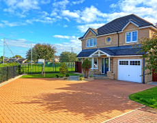 26 Castlepark Drive 2 WEB